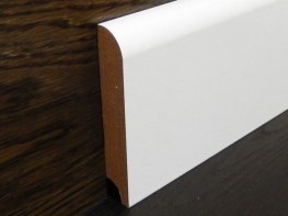 Прямой из МДФ 100*18 мм (Россия). Длина 2,4 м.