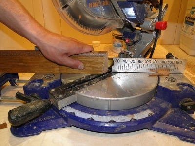 Начало установки плинтуса