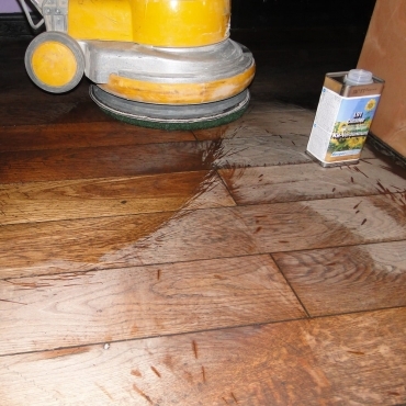 Нанесение средства дисковой машиной