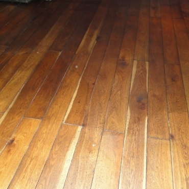 После очистки паркета дисковой машиной