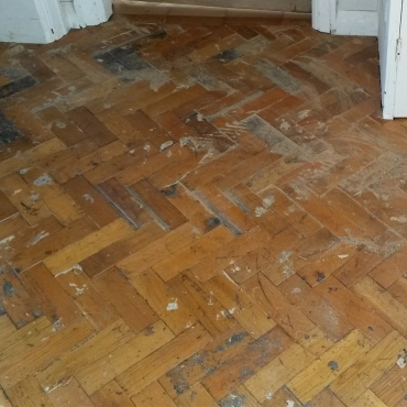 Паркет которому 100 лет